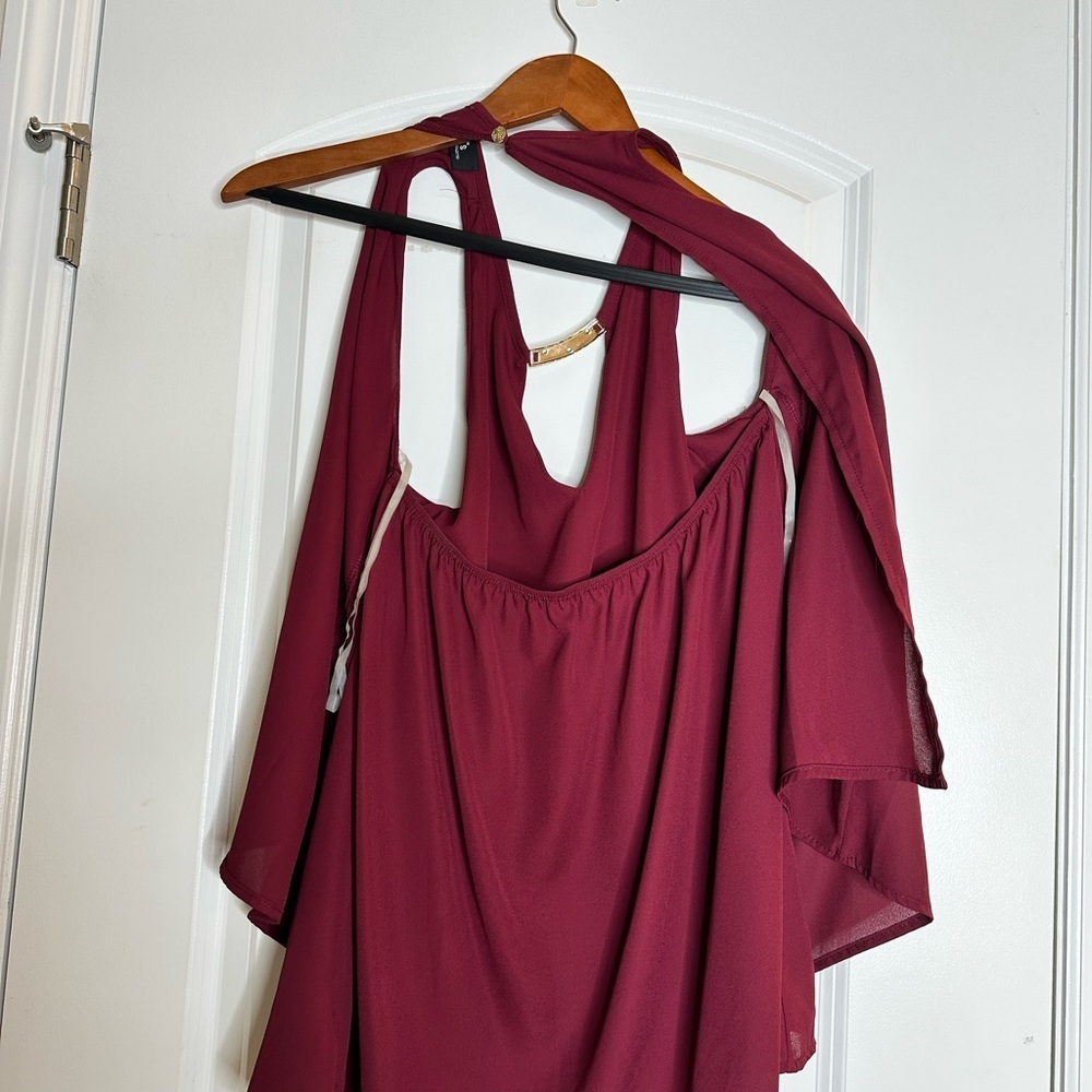 LuLus Burgundy Sleeveless High-Low Blouse w/ Gold Bar Detail | Size S - Picture 7 of 10